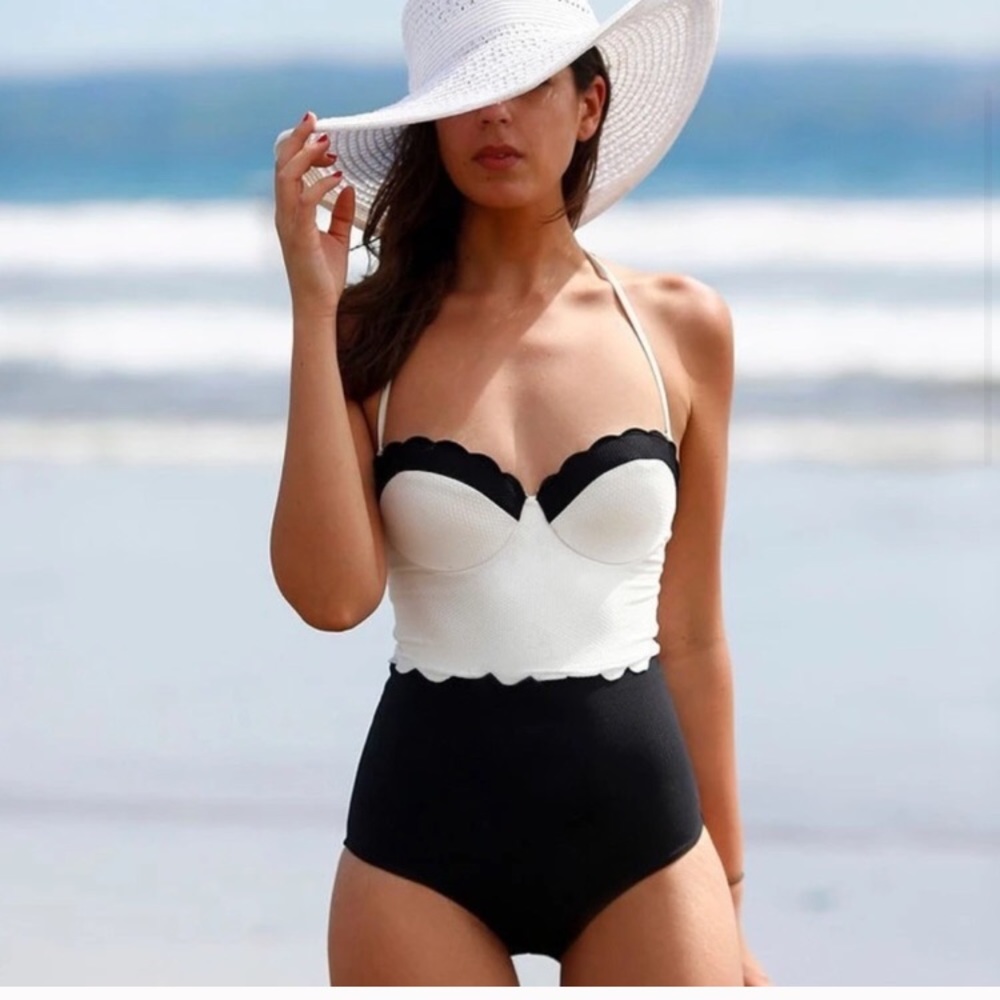 Black and white sexy bathing suit